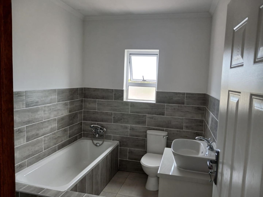 3 Bedroom Property for Sale in Kleinbaai Western Cape